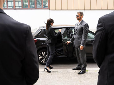 上海大企業(yè)雇環(huán)宇兄弟保鏢布局商務(wù)展會(huì)活動(dòng)安全